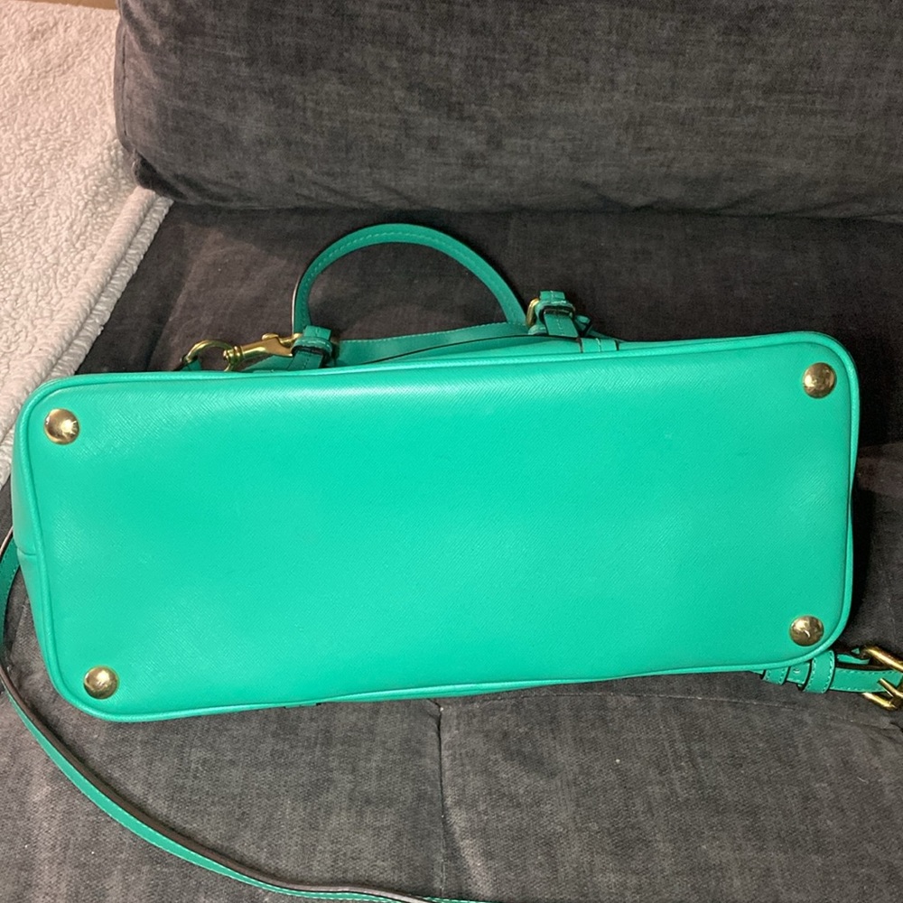 Great Condition Teal color Coach bag with cross body straps - Picture 5 of 5